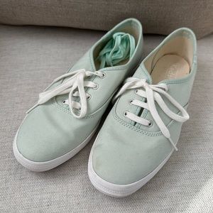 Keds. Size 7.